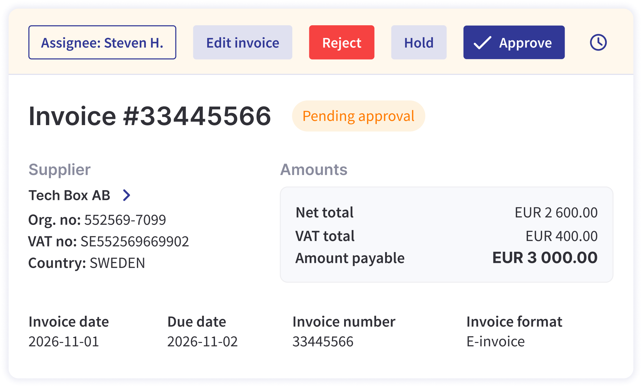Factuur wacht op goedkeuring in de Qvalia-webapp